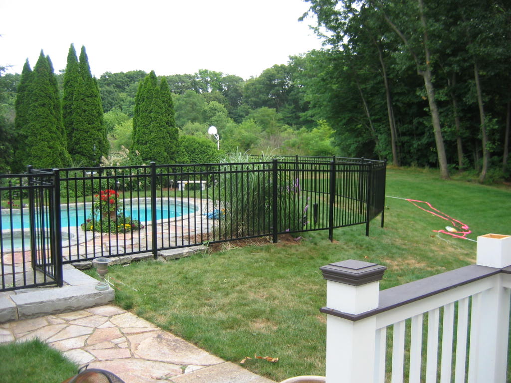 Sentry Fence Co A Quality Job Doesnt Cost It Pays