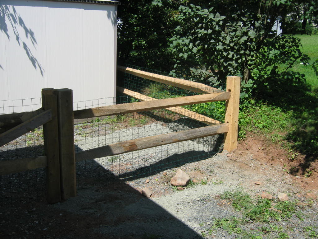 Sentry Fence Co."A Quality Job Doesn't Cost, It Pays"